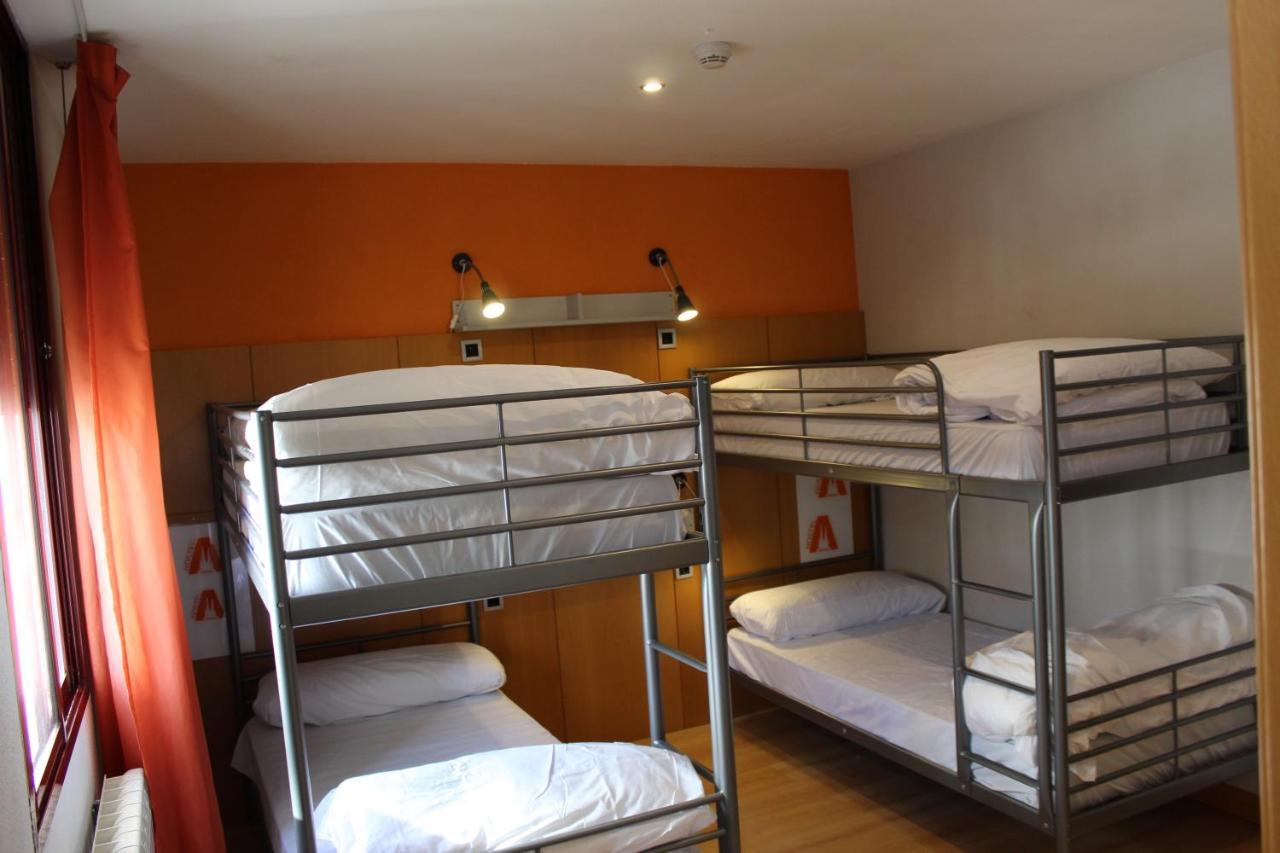 Mola! Hostel Burgo المظهر الخارجي الصورة