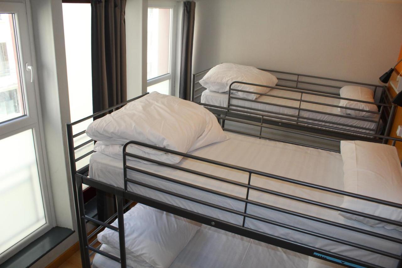 Mola! Hostel Burgo المظهر الخارجي الصورة
