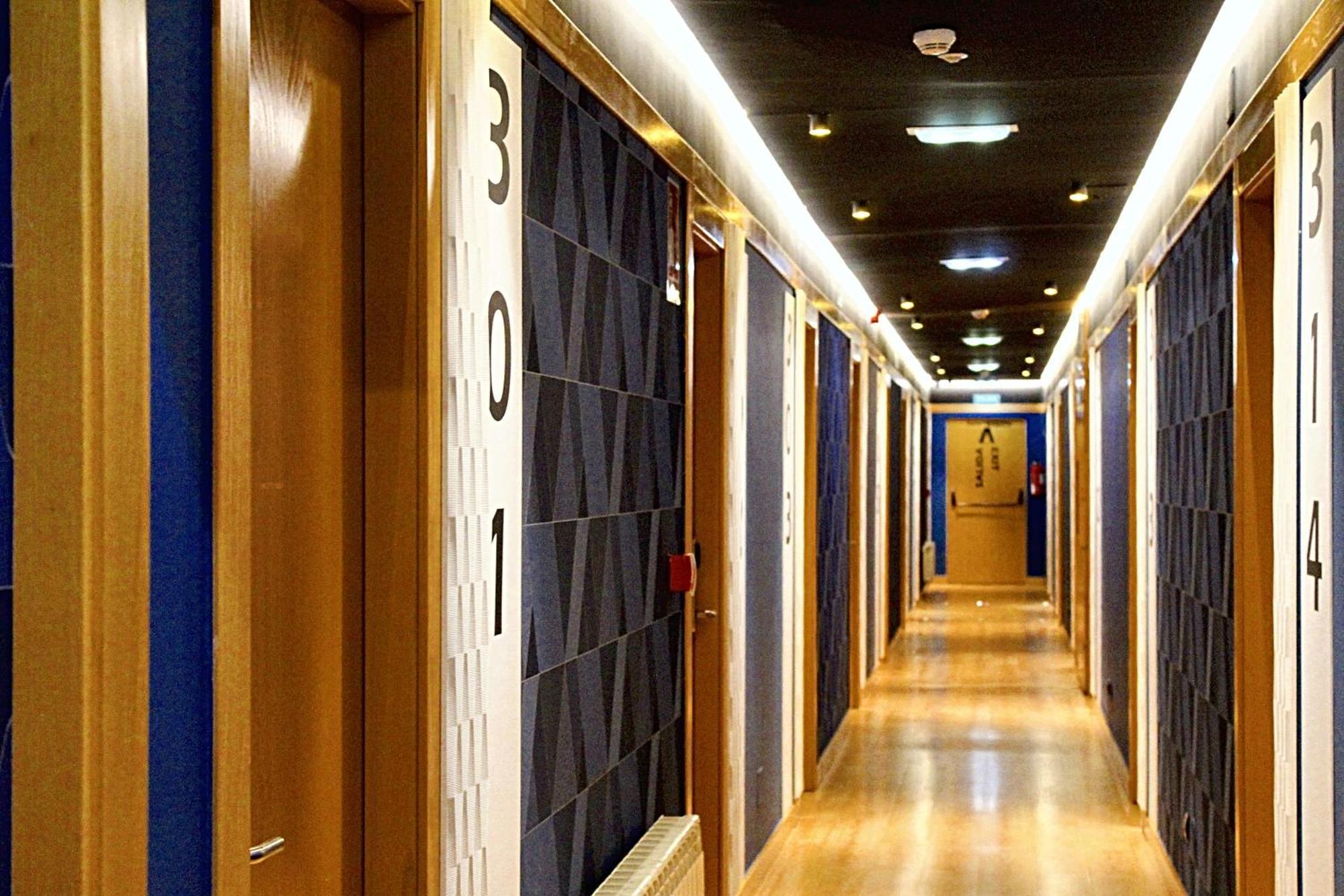 Mola! Hostel Burgo المظهر الخارجي الصورة